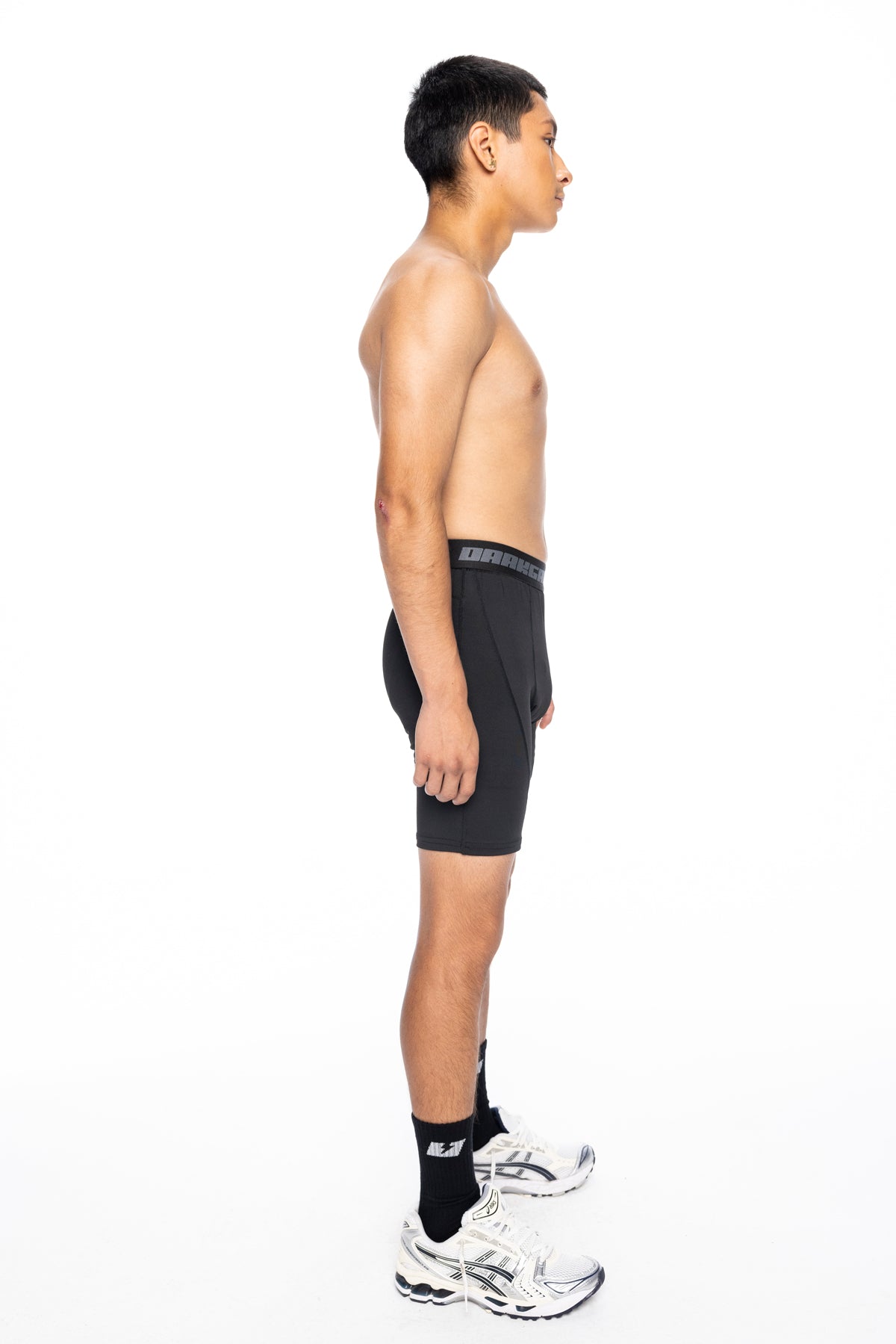 V.1 UNISEX COMPRESSION SHORTS
