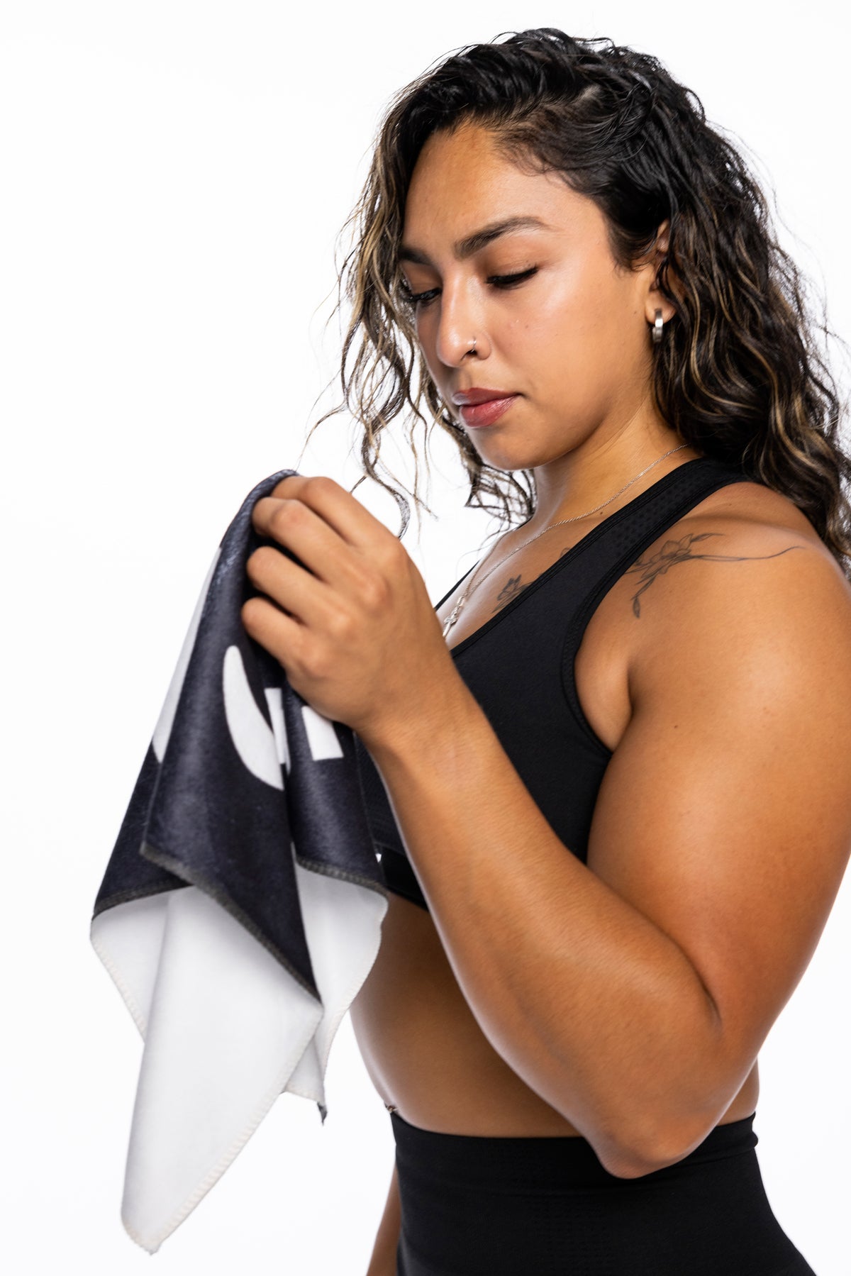 V.1 GYM TOWEL